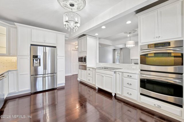 212 ST JOHNS Avenue 201, Green Cove Springs, FL 32043