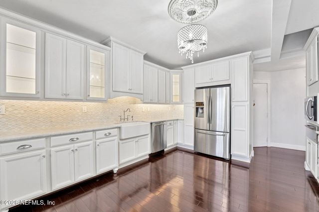 212 ST JOHNS Avenue 201, Green Cove Springs, FL 32043
