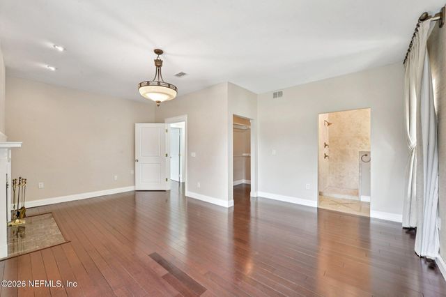 212 ST JOHNS Avenue 201, Green Cove Springs, FL 32043