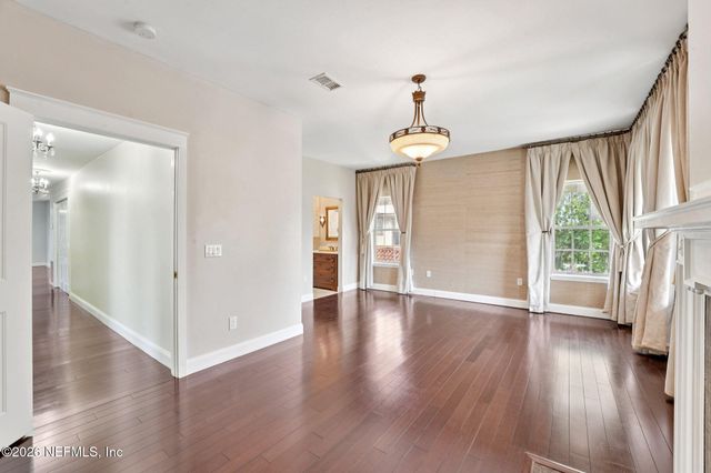 212 ST JOHNS Avenue 201, Green Cove Springs, FL 32043