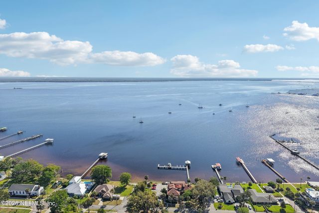 212 ST JOHNS Avenue 201, Green Cove Springs, FL 32043