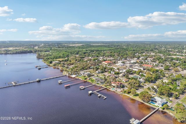 212 ST JOHNS Avenue 201, Green Cove Springs, FL 32043