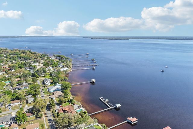 212 ST JOHNS Avenue 201, Green Cove Springs, FL 32043