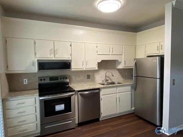 8136 Oldfield Road 6, Huntsville, AL 35802
