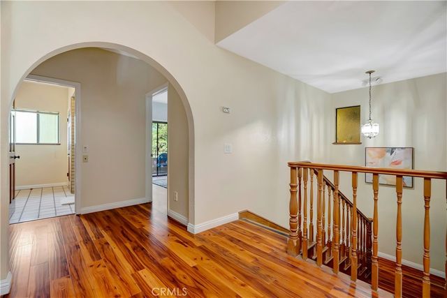 19445 Plummer, Northridge, CA 91324