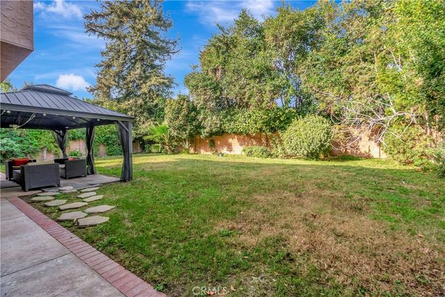 19445 Plummer, Northridge, CA 91324