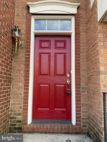 25645 AMERICA SQ, Chantilly, VA 20152