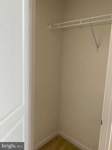 25645 AMERICA SQ, Chantilly, VA 20152