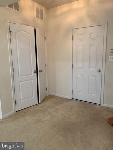 25645 AMERICA SQ, Chantilly, VA 20152