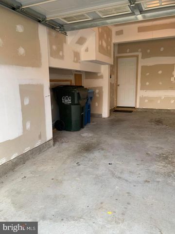 25645 AMERICA SQ, Chantilly, VA 20152