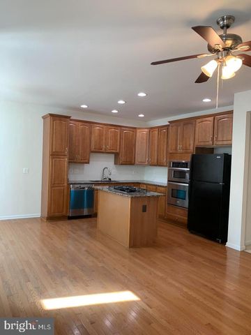 25645 AMERICA SQ, Chantilly, VA 20152