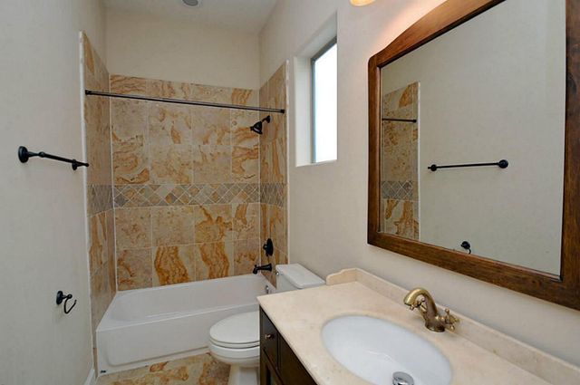 6310 Hamman Street C, Houston, TX 77007