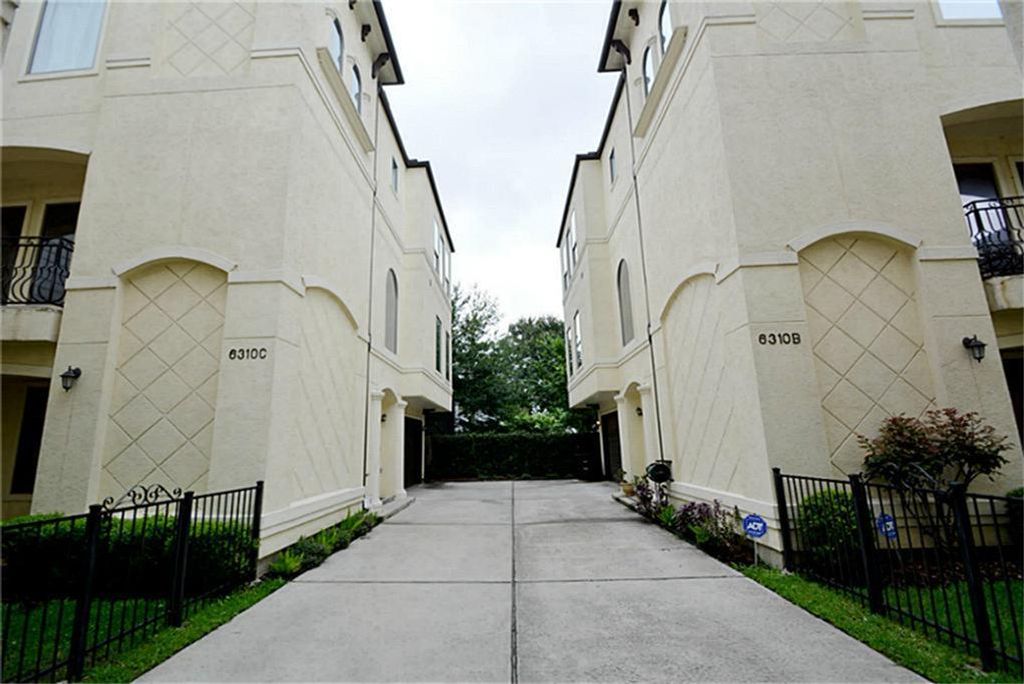 6310 Hamman Street C, Houston, TX 77007