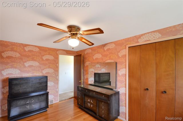 31139 Tecla Drive, Warren, MI 48088
