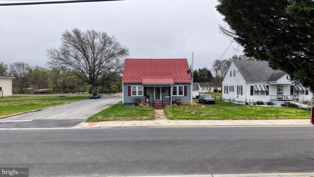 128 BROOKLYN AVE, Laurel, DE 19956