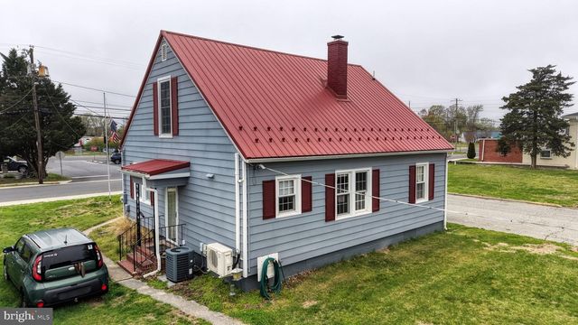 128 BROOKLYN AVE, Laurel, DE 19956