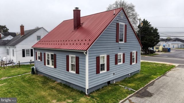 128 BROOKLYN AVE, Laurel, DE 19956