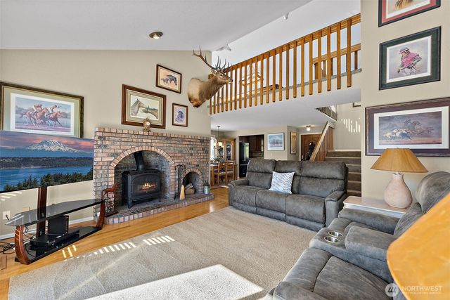 6704 224th Street E, Spanaway, WA 98387