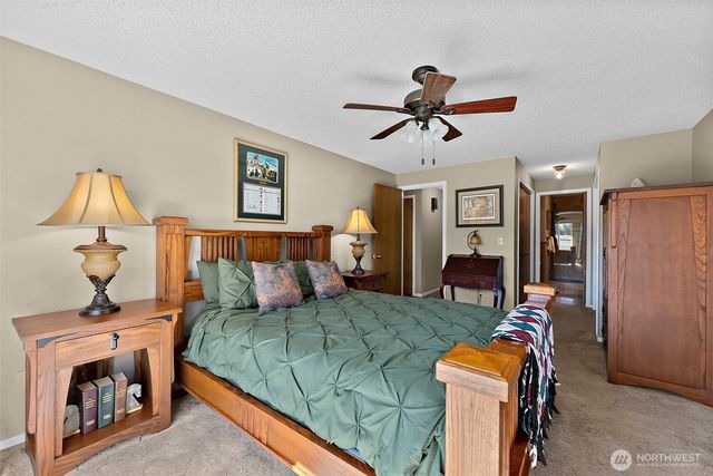 6704 224th Street E, Spanaway, WA 98387