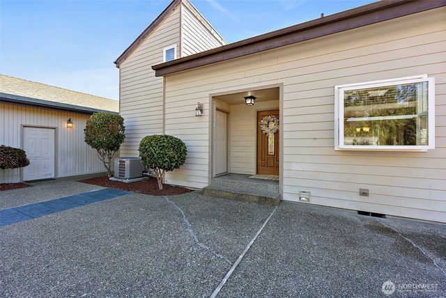 6704 224th Street E, Spanaway, WA 98387
