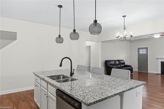 4534 Jasper Ridge Drive, Clemmons, NC 27012