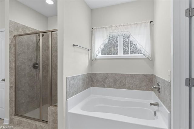 4534 Jasper Ridge Drive, Clemmons, NC 27012