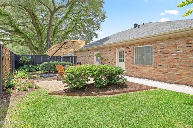 215 Tuscany Valley Drive, Lafayette, LA 70506