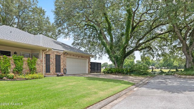 215 Tuscany Valley Drive, Lafayette, LA 70506