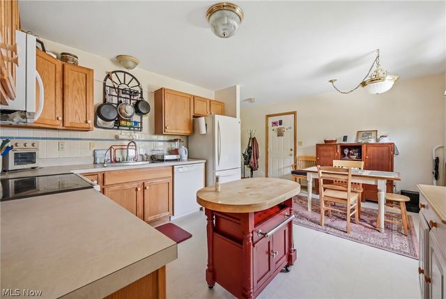 1752 Ansley Way, Salem, OH 44460