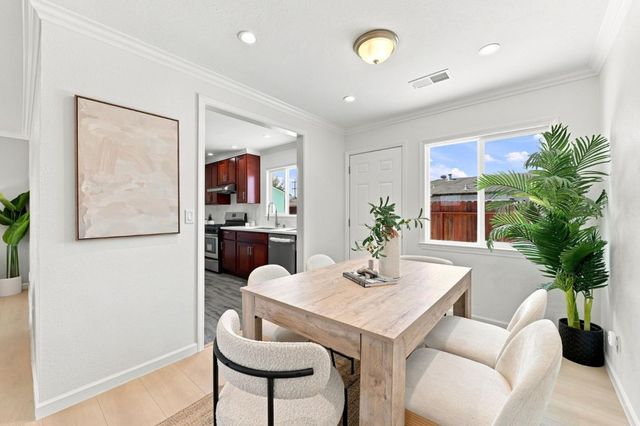 25833 Evergreen Drive, Hayward, CA 94544