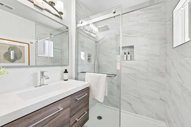25833 Evergreen Drive, Hayward, CA 94544