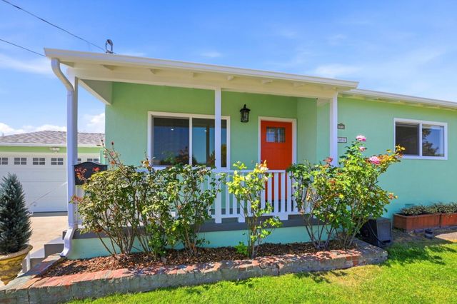 25833 Evergreen Drive, Hayward, CA 94544