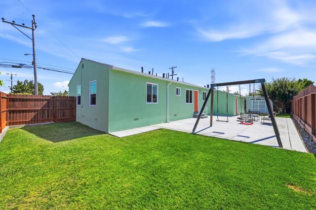 25833 Evergreen Drive, Hayward, CA 94544