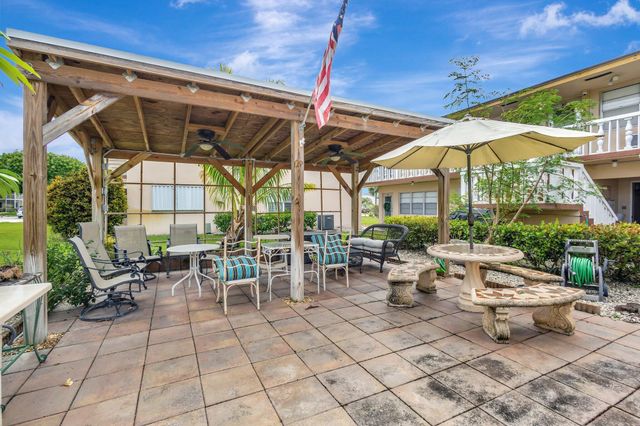 64 COVENTRY C, West Palm Beach, FL 33417