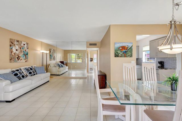 64 COVENTRY C, West Palm Beach, FL 33417