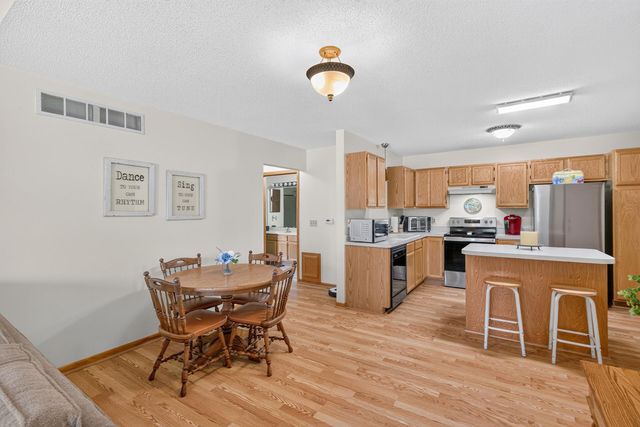 4139 Ruby Lane 74, Eagan, MN 55122