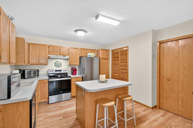 4139 Ruby Lane 74, Eagan, MN 55122
