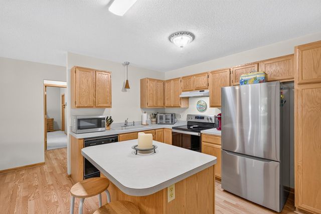 4139 Ruby Lane 74, Eagan, MN 55122