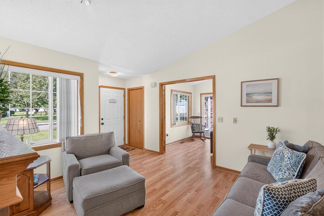 4139 Ruby Lane 74, Eagan, MN 55122