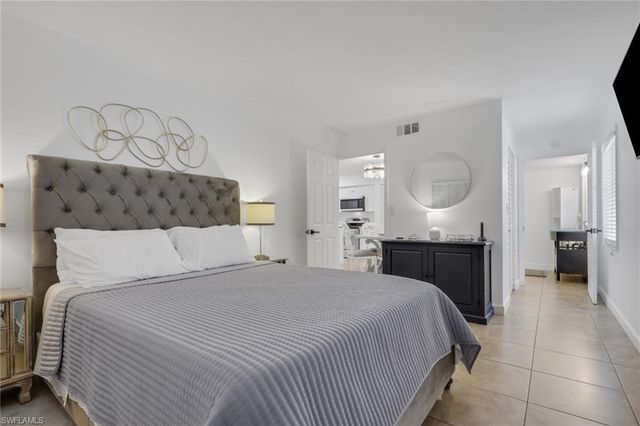 5307 Summerlin RD 708, Fort Myers, FL 33919