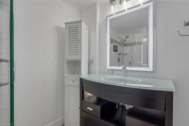5307 Summerlin RD 708, Fort Myers, FL 33919