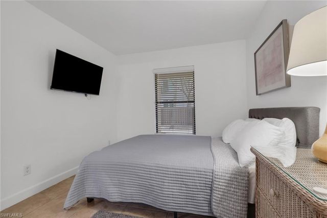 5307 Summerlin RD 708, Fort Myers, FL 33919