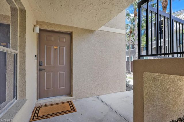 5307 Summerlin RD 708, Fort Myers, FL 33919