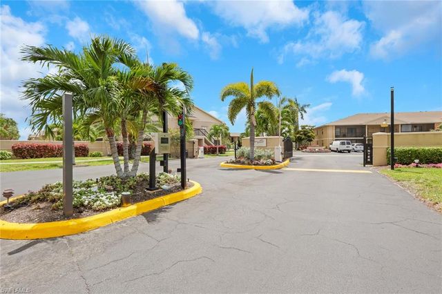 5307 Summerlin RD 708, Fort Myers, FL 33919