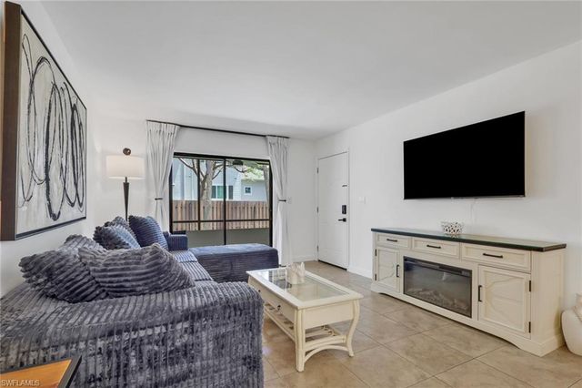 5307 Summerlin RD 708, Fort Myers, FL 33919