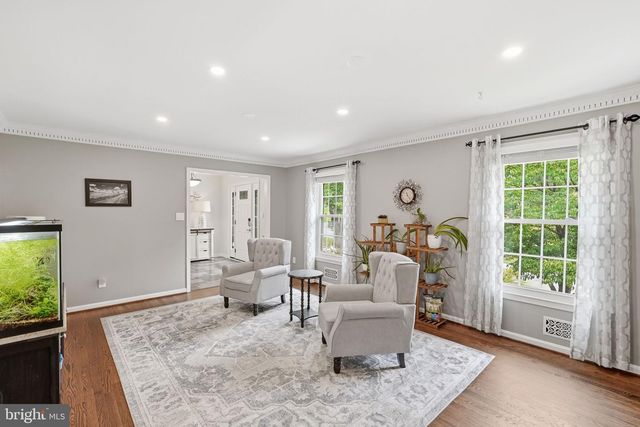 4716 HORNBEAM DR, Rockville, MD 20853