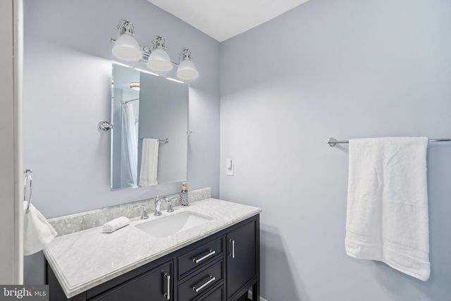 4716 HORNBEAM DR, Rockville, MD 20853