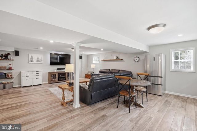 4716 HORNBEAM DR, Rockville, MD 20853