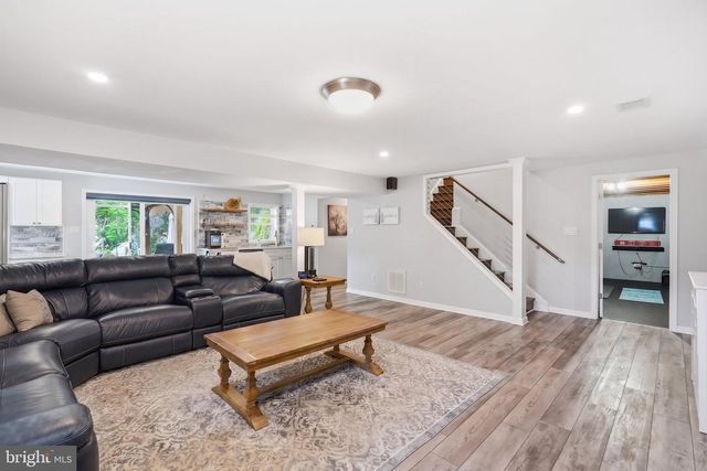 4716 HORNBEAM DR, Rockville, MD 20853