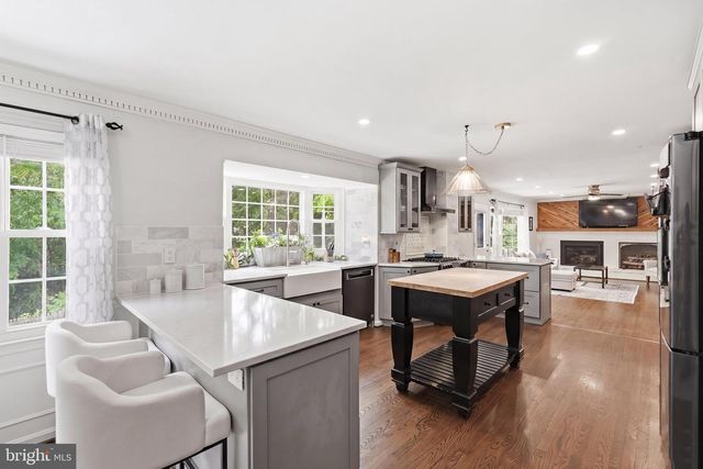4716 HORNBEAM DR, Rockville, MD 20853